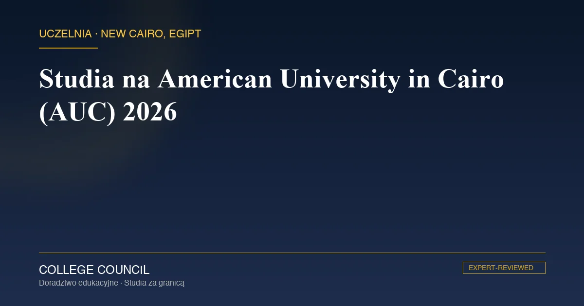 Kampus American University in Cairo w New Cairo z piaskowca i palmami