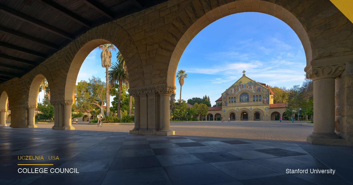 Wieża Hoover Tower na kampusie Stanford University w Kalifornii