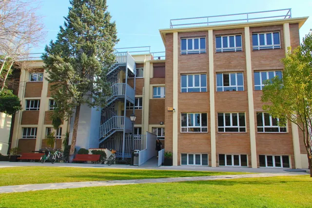 IE University / IE Business School — widok 4