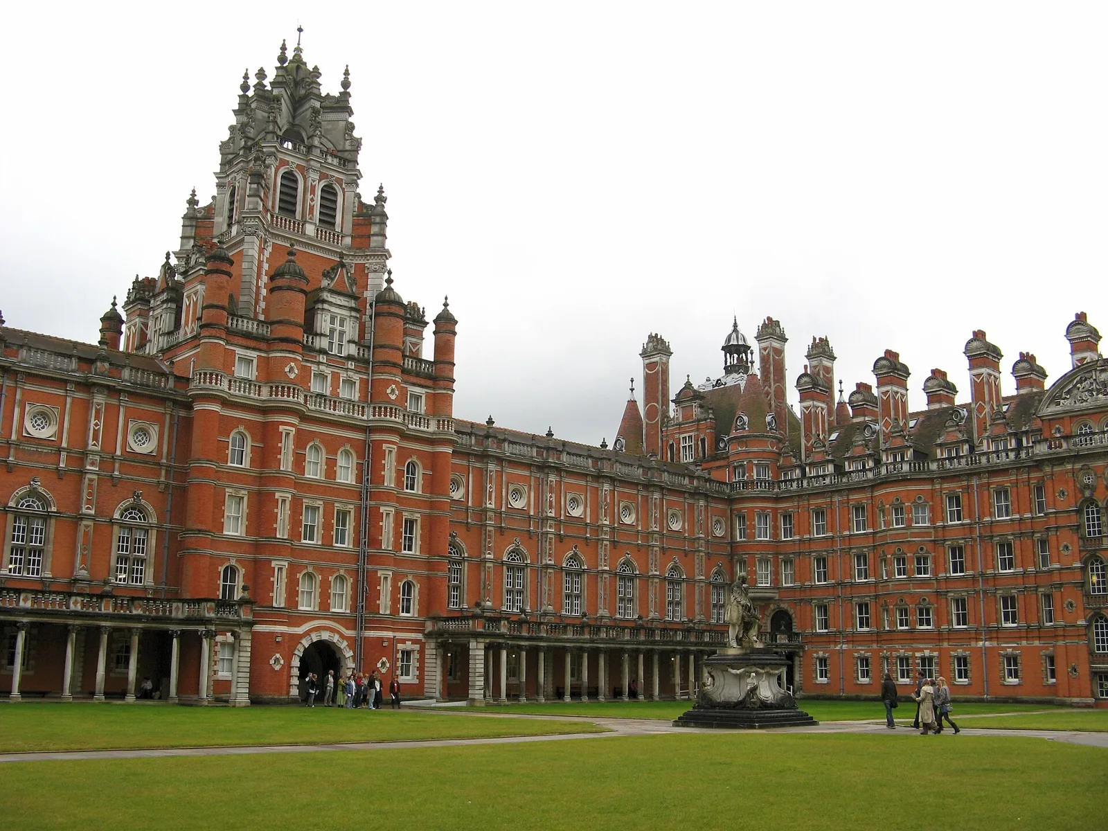 Royal Holloway, University of London — kampus