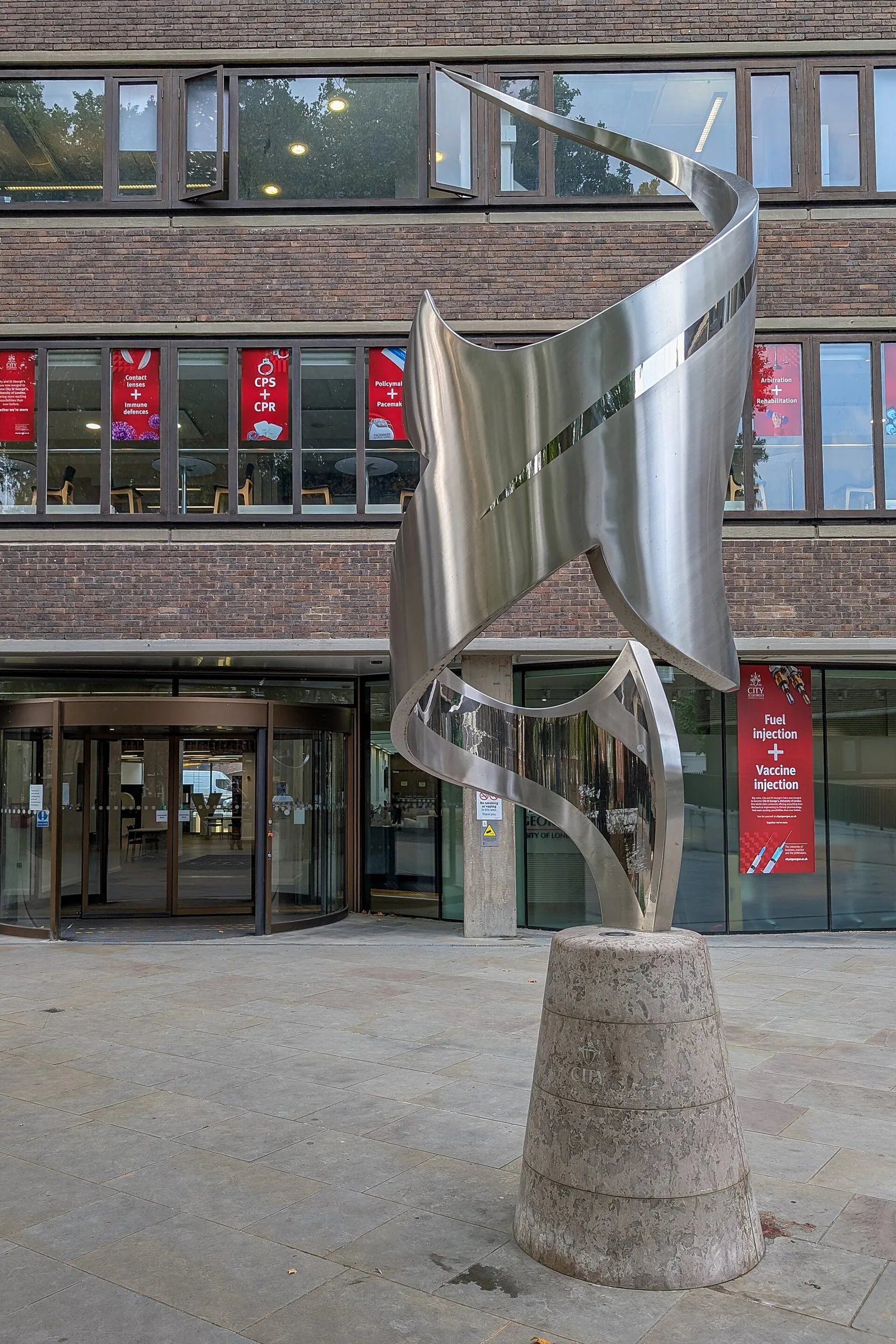 City St George's, University of London — kampus