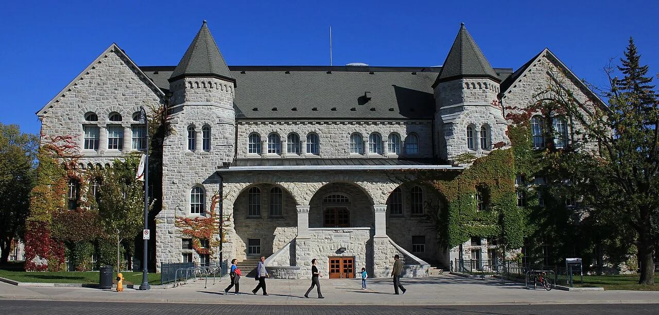 Queen's University (Kingston, Kanada) — kampus