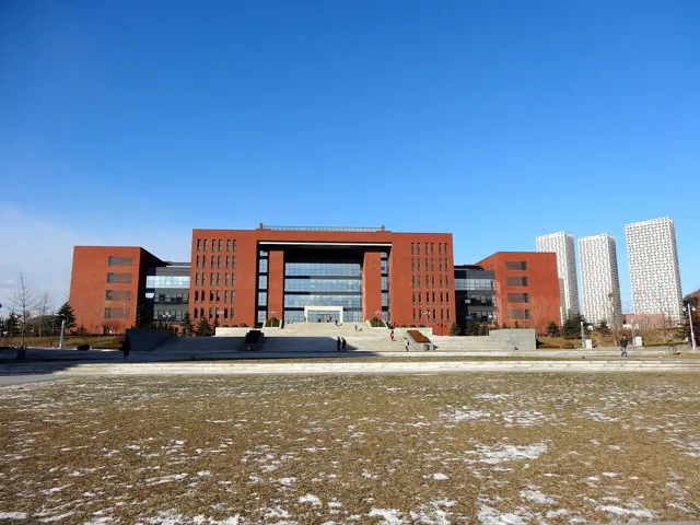 Dalian University of Technology — widok 5