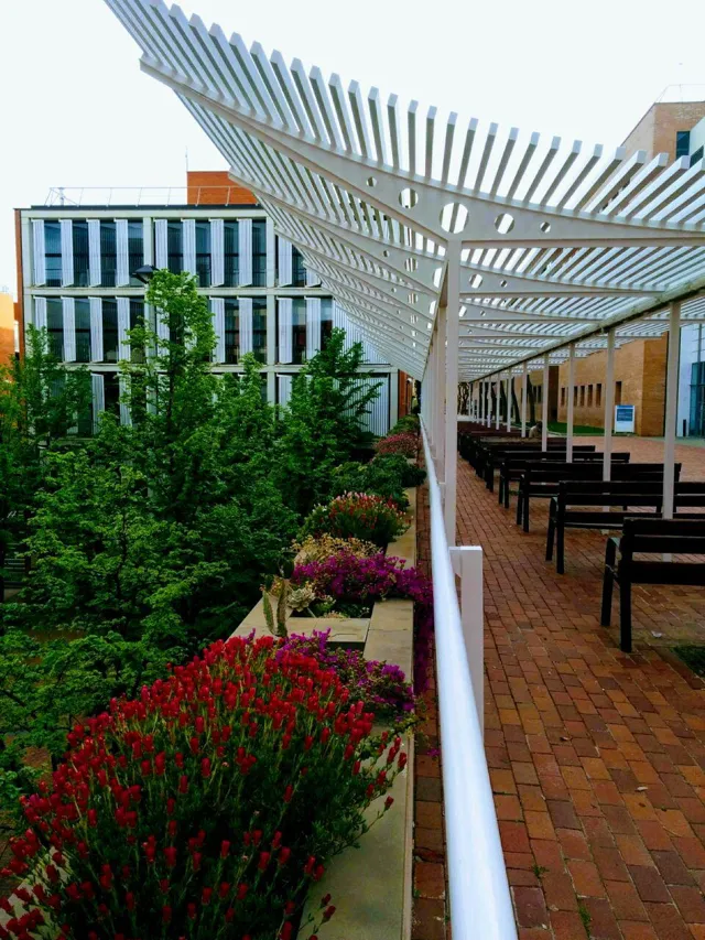 Universitat Politècnica de Catalunya · BarcelonaTech — widok 3