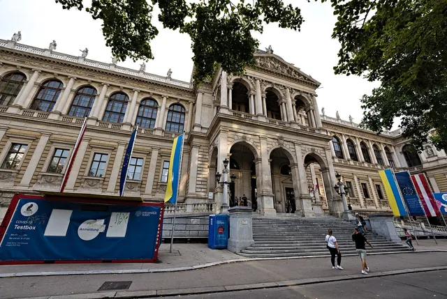 Uniwersytet Wiedeński — widok 3