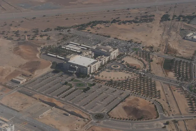 Sultan Qaboos University — widok 2