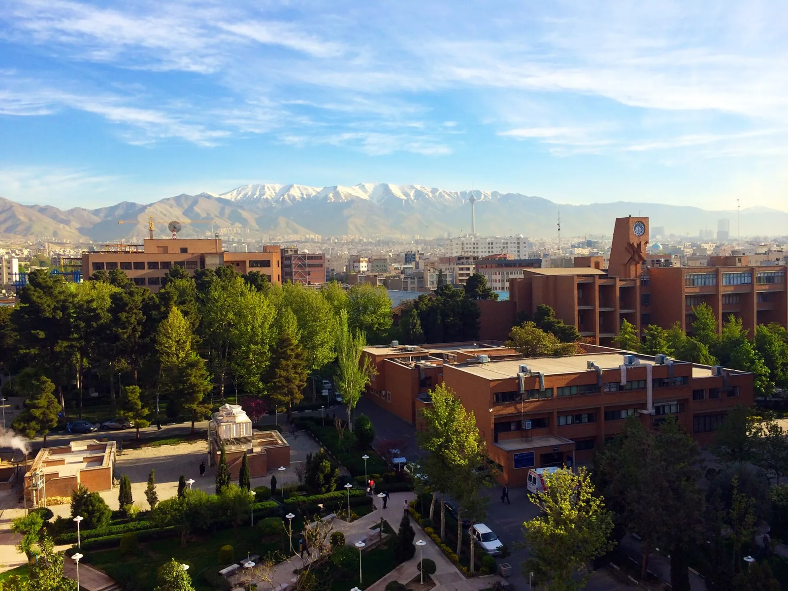 Sharif University of Technology — kampus
