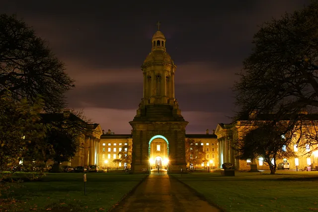 Trinity College Dublin — widok 2