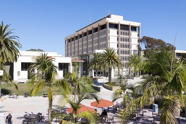 University of California, Santa Barbara — widok 4