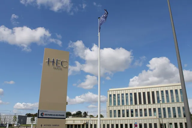 HEC Paris — widok 2