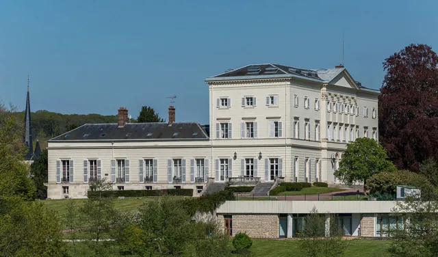 HEC Paris — widok 3