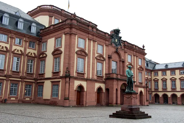 Uniwersytet w Mannheim — widok 3