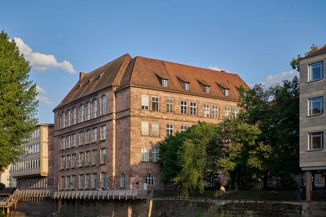 FAU Erlangen-Nürnberg (Friedrich-Alexander-Universität Erlangen-Nürnberg) — widok 5