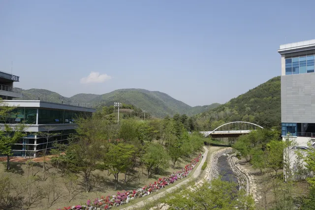 Ulsan National Institute of Science and Technology — widok 2