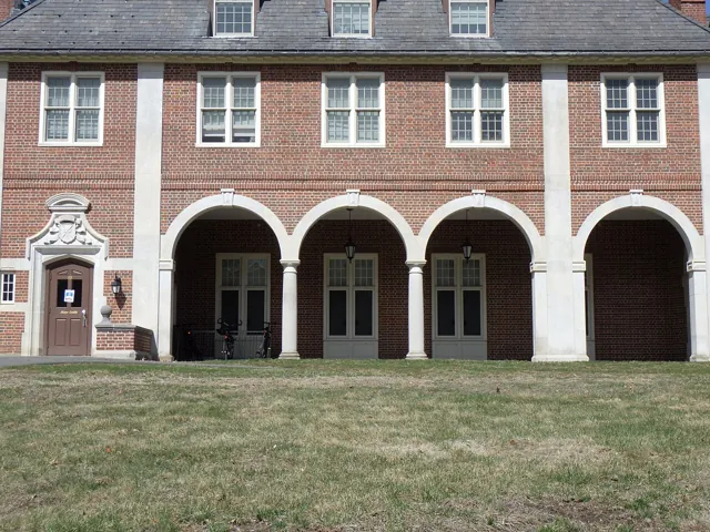 Amherst College — widok 4