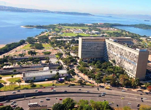 Uniwersytet Federalny Rio de Janeiro — widok 3