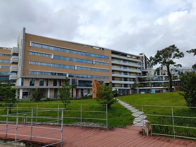 Hong Kong Baptist University — widok 3