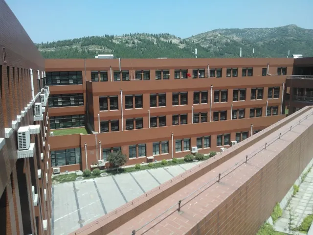 Shandong University — widok 3