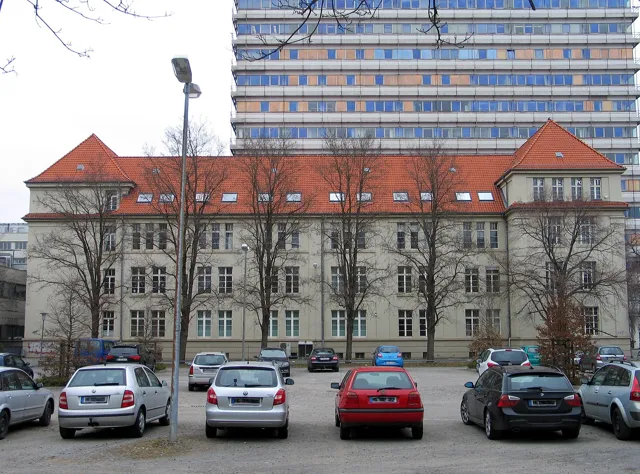Leibniz University Hannover — widok 3