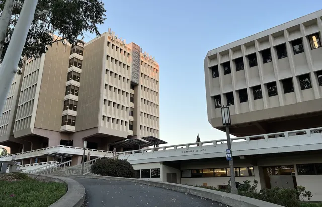University of California, Irvine — widok 3