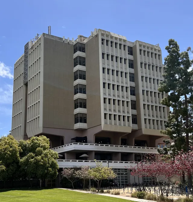 University of California, Irvine — widok 5